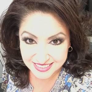 Meet your Posher, Evelyn